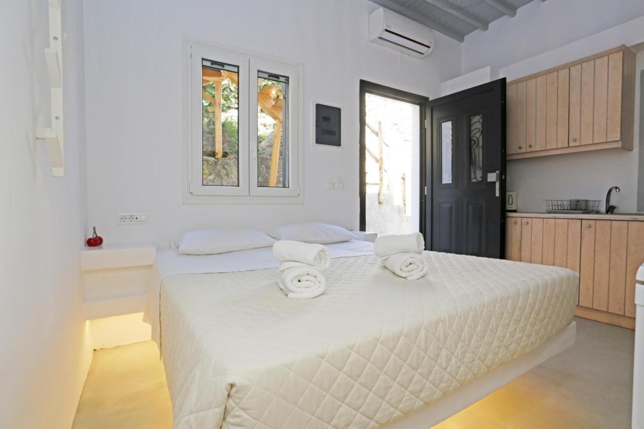 Brand New Mykonos Town Suites Екстер'єр фото